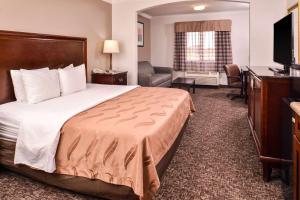 Foto da galeria de Quality Inn & Suites em Beaumont