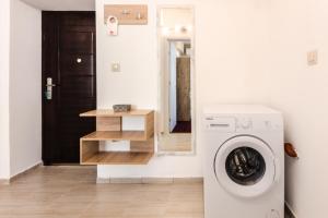 Фотография из галереи Guest House Theona в Обзоре