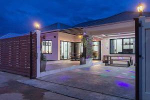 Fotografie z fotogalerie ubytování Thanycia Pool Villa v destinaci Hua Hin