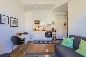 Palais l'Escurial AP4069 by Riviera Holiday Homes
