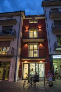 صورة لـ Camelot Appartamenti - Business e Holiday في سان مارتينو بون ألبرغو