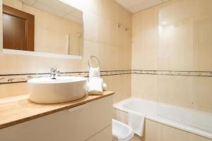 Kúpeľňa v ubytovaní Shiny Lud Family Apartment + 18 fotografií