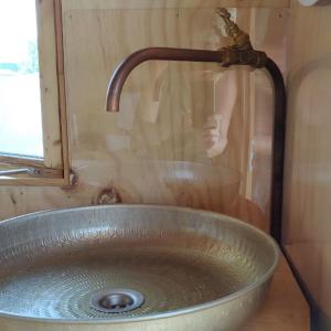 Fotografie z fotogalerie ubytování Pipowagen Overnachting Het Houten Huis v destinaci Zaltbommel