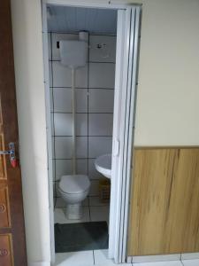 Un baño de Suite Cardoso