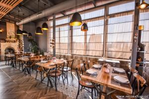 Ресторан / где поесть в Marani Hotel