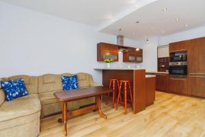 Gallery image of Apartments Kraków Wiślane Tarasy by Renters in Krakow