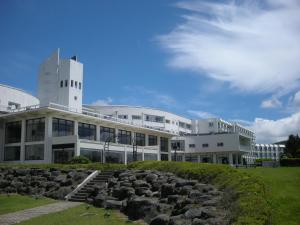 Gedung tempat hotel berlokasi