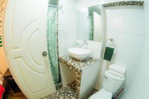 Phòng tắm tại Dragonfly Hostels Cusco