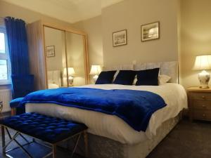 Llit o llits en una habitació de Bolands Self Catering Accommodation