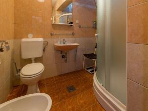 Kúpeľňa v ubytovaní House VILLA VAHO + 37 fotografií