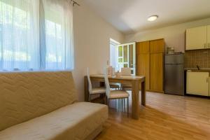 Küche/Küchenzeile in der Unterkunft Apartments Alin