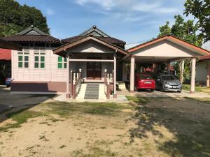 Gallery image of Wan Guest House in Pasir Mas