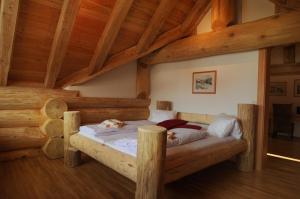 Postel nebo postele na pokoji v ubytování Mei Zeit Hüttendorf + 37 fotografií
