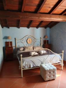 A bed or beds in a room at Casa Conny