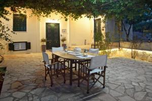Patio nebo venkovní prostory v ubytování Elia Apartments Chrisso