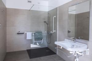 A bathroom at Albergo Ristorante Belvedere