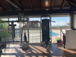 Fitness centrum a/nebo fitness zařízení v ubytování LA CALA HILL CLUB (LOS CORTIJOS)