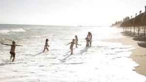MARBELLA ALICATE BEACHFRONT - Luxury Apartment-2 vendégei