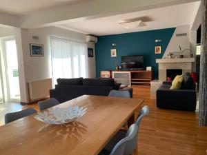 Ein Sitzbereich in der Unterkunft Villa Tonka