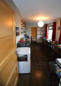 Köök või kööginurk majutusasutuses Sona Baile Home Stay