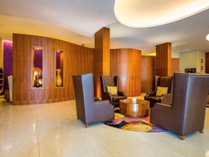 Posezení v ubytování Novotel Suites Mall Avenue Dubai