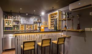 Setustofa eða bar á Traditional Comfort Boutique Hotel