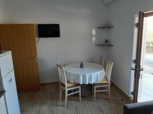 Kuchyň nebo kuchyňský kout v ubytování Apartments Žile