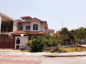 クランにあるSelangor Klang Homestayの大きな家