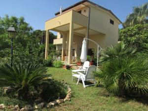 Imagen de la galería de BREATHTAKING VIEW OF Salento-CASA VACANZE, en Leporano