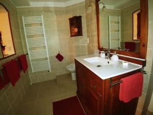 Ένα μπάνιο στο Chez Isabelle et Guy B&B