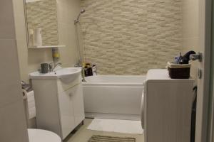 Ett badrum på Simona Apartament Palas Mall 1