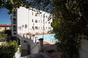Бассейн в Hotel Falcone или поблизости