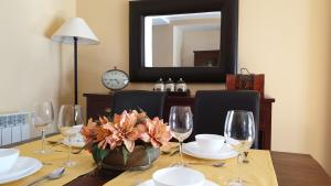 Kép Acogedor Apartamento en Las Margas - WIFI - Acceso Privado - Aventura, Esquí y Golf szállásáról Sabiñánigóban a galériában