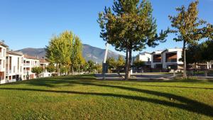 Kép Acogedor Apartamento en Las Margas - WIFI - Acceso Privado - Aventura, Esquí y Golf szállásáról Sabiñánigóban a galériában
