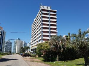 El edificio en el que está el departamento