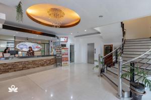 Vstupní hala nebo recepce v ubytování Check Inn Hotel Dumaguete City by RedDoorz