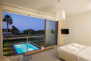 マレメにあるBlue Sea Luxury Villaのギャラリーの写真