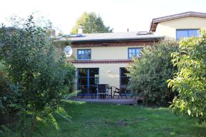 Gallery image of Romantische Ferienhaus an der Ostsee mit großem Garten in Rerik