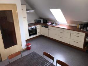 Kuchyň nebo kuchyňský kout v ubytování Ferienwohnung Asum
