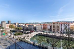 Gallery image of Confort y Diseño con Vistas al Casco Viejo in Bilbao