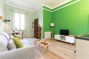 Prostor za sedenje u objektu The Best Rent - Modern one bedroom apartment in Milan
