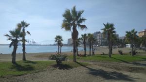 Fotografia z galérie ubytovania Excelente habitación en bonita y tranquila casa en Benalmadena pueblo v destinácii Benalmádena