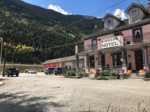 Gallery image of Historic Windsor in Silver Plume