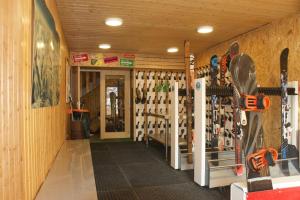 Fitness centrum a/nebo fitness zařízení v ubytování Balcons du Bettex