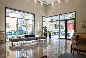 Posezení v ubytování ZUR Studios and Suites