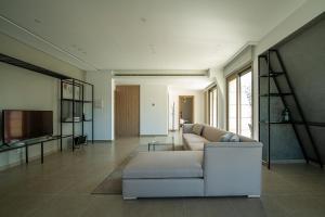 Gallery image of ZUR Studios and Suites in Beirut