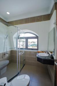 Phòng tắm tại Win Hotel Đà Lạt