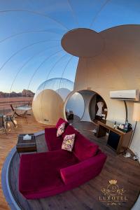 Posezení v ubytování Wadi Rum Bubble Luxotel