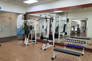 Fitness centrum a/nebo fitness zařízení v ubytování Mahkota Hotel Apartment Melaka