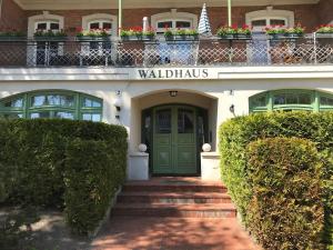 Photo de la galerie de l'établissement Residenz Waldhaus WE 4, à Kühlungsborn